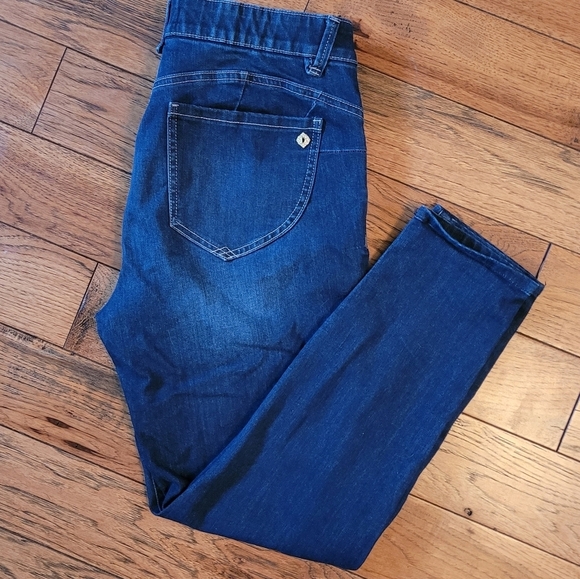 Democracy "Ab" Solution Dark Wash Skinny Jeans - 12 - Picture 4 of 5